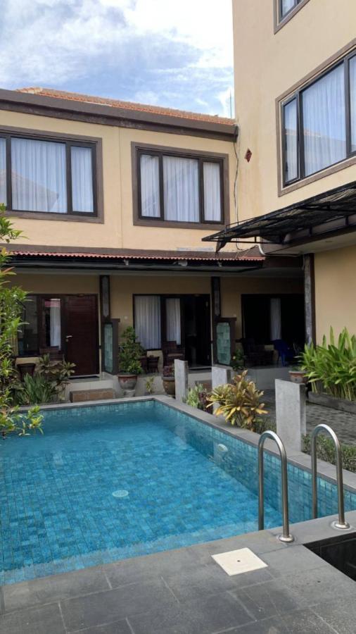 Taxa Uma Guest House Kuta Lombok Exterior foto